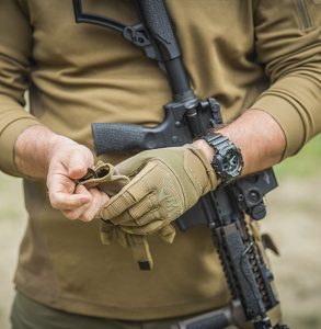 tactical gloves 